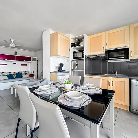 Apartmán Balcon Vue Mer, Lumineux Et Parking Prive